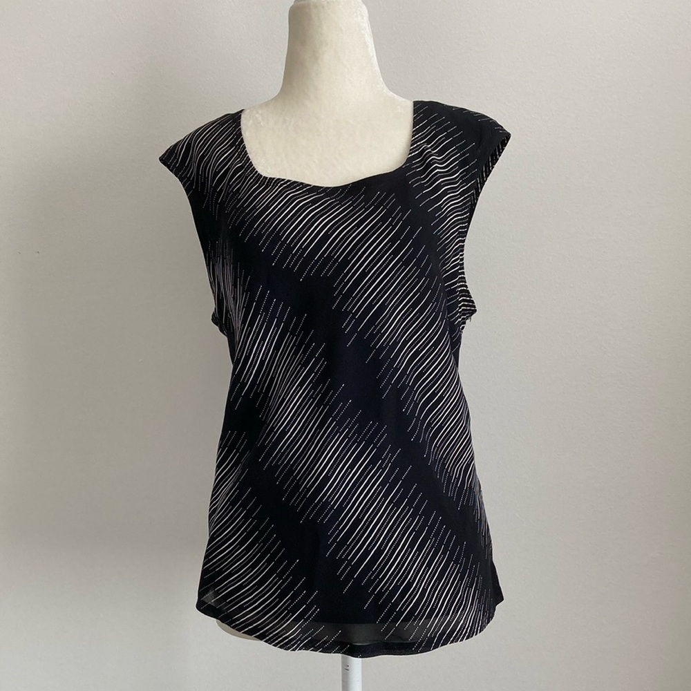 Jones Wear Sleeveless Top